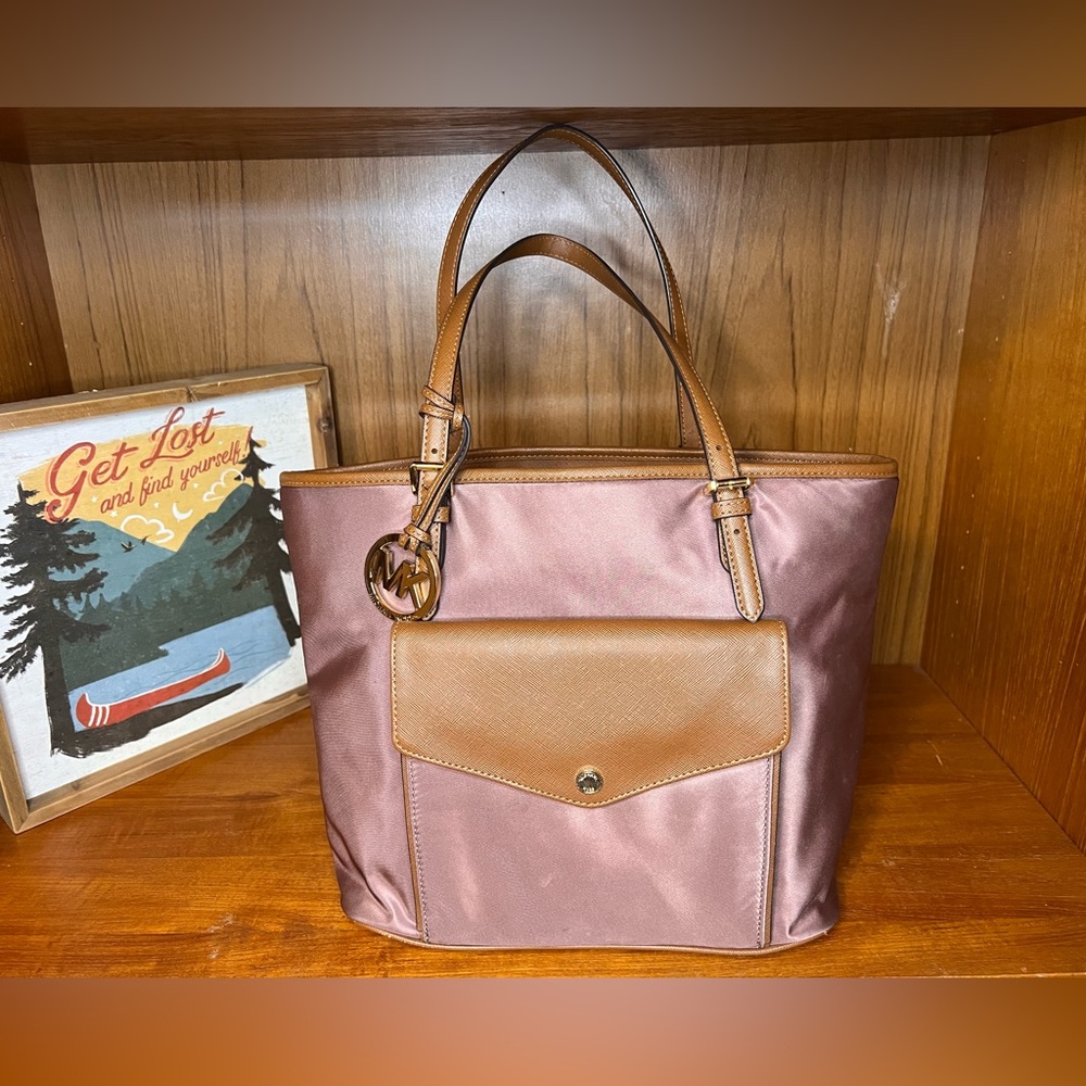 Michael Kors Jet Set Nylon Large Tote Satchel Shoulder Handbag.